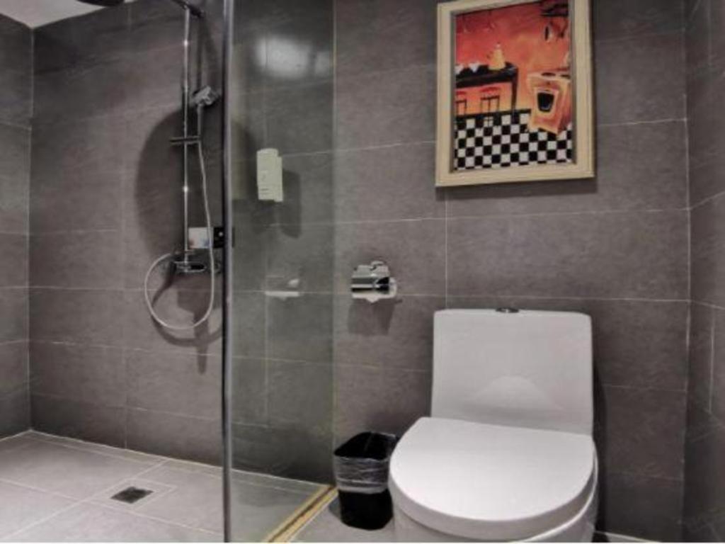 T Social Hotel Guangzhou Railway Station Branch Экстерьер фото
