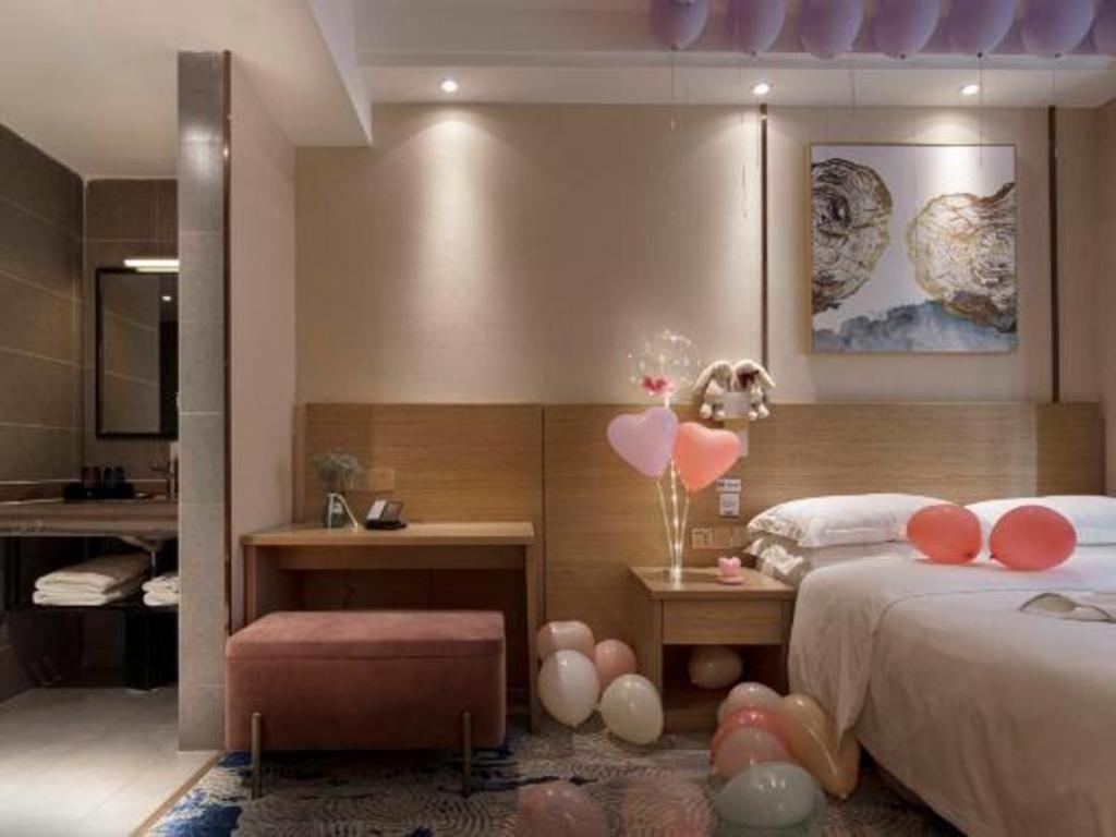 T Social Hotel Guangzhou Railway Station Branch Экстерьер фото