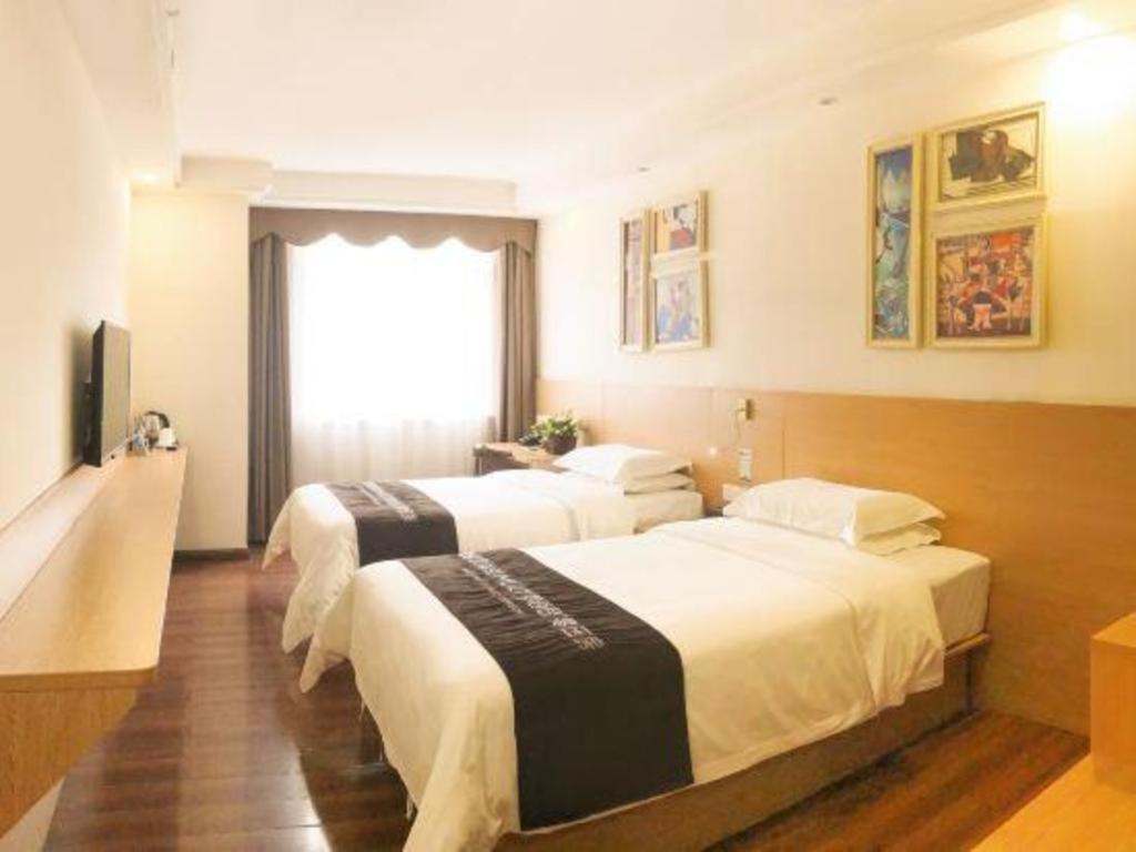T Social Hotel Guangzhou Railway Station Branch Экстерьер фото